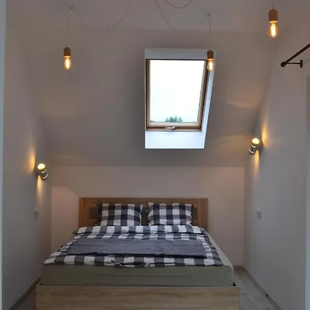 Leniowka Apartmán Ponikiew (Lesser Poland)